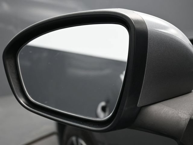 Used 2024 Nissan Sentra SV FWD image 9