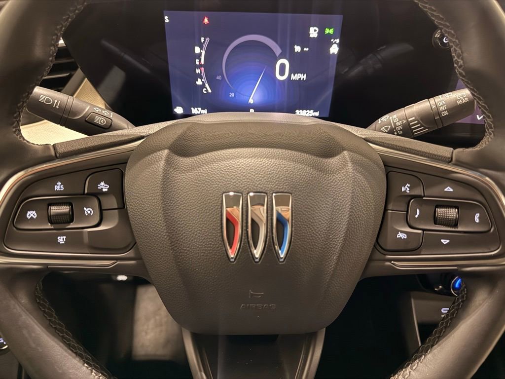 Used 2024 Buick Encore GX Sport Touring image 17