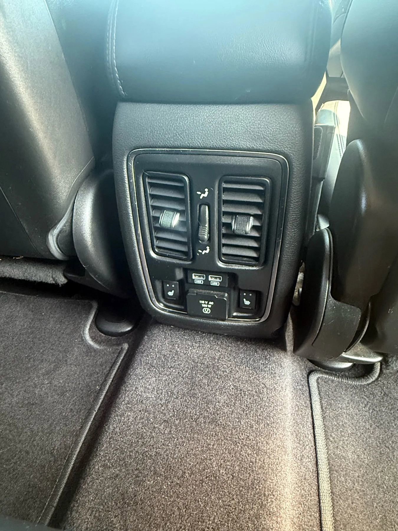 Used 2016 Dodge Durango Limited w/ Nav & Power Liftgate Group AWD/4WD image 13