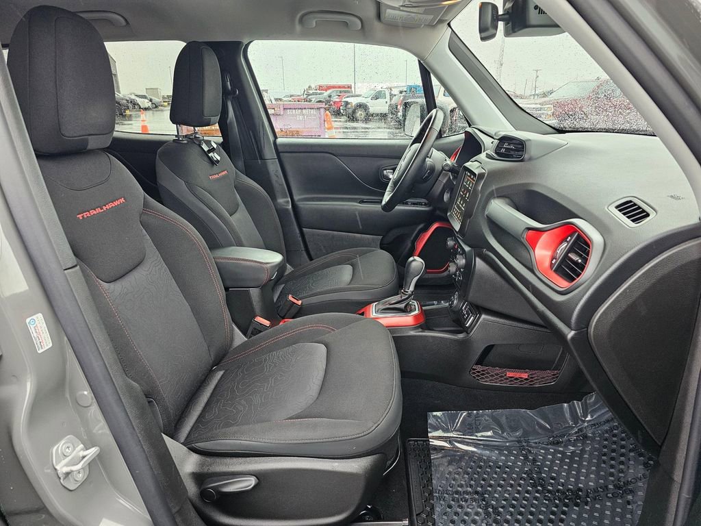 Used 2021 Jeep Renegade Trailhawk w/ Trailer Tow Group image 15