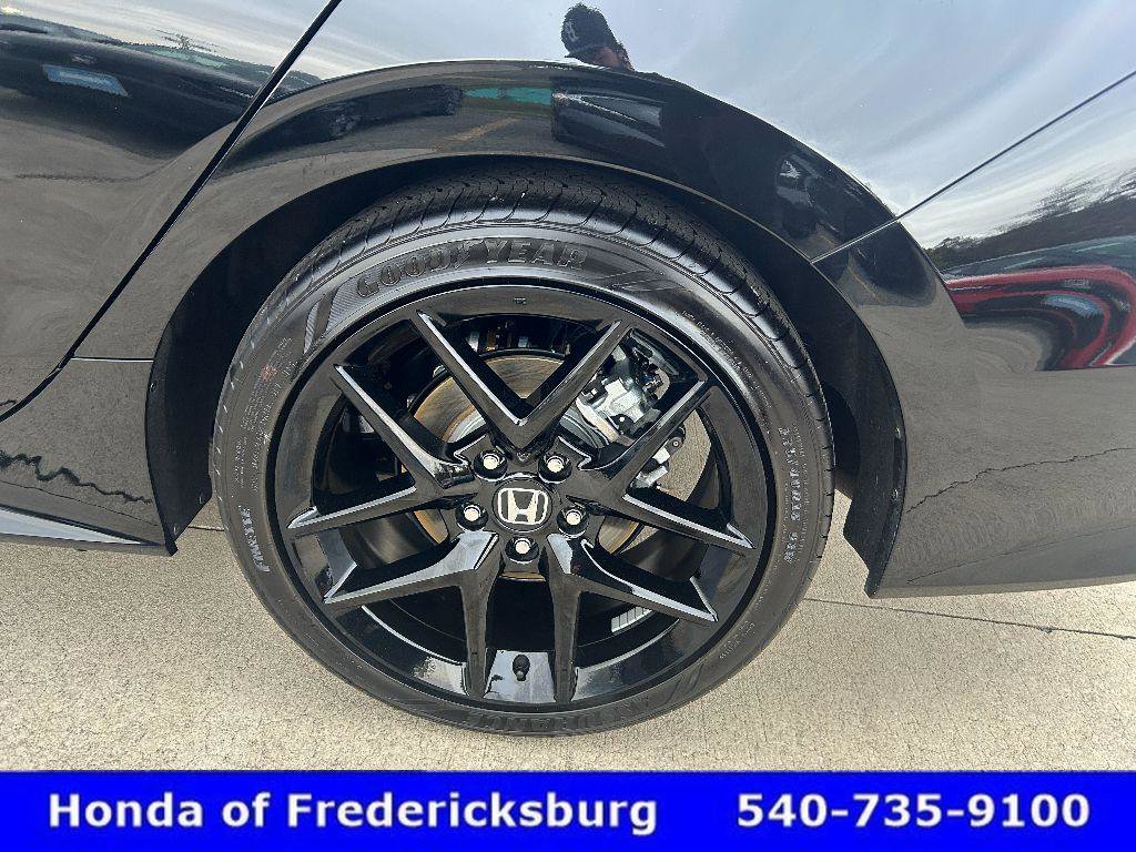 Certified 2025 Honda Civic Sport image 10