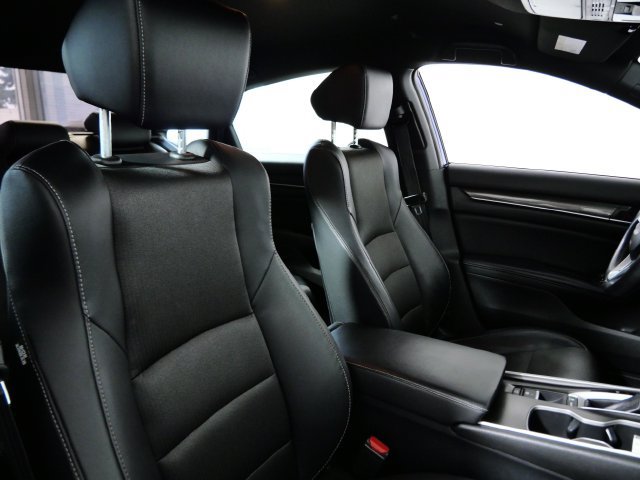 Used 2018 Honda Accord Sport image 11