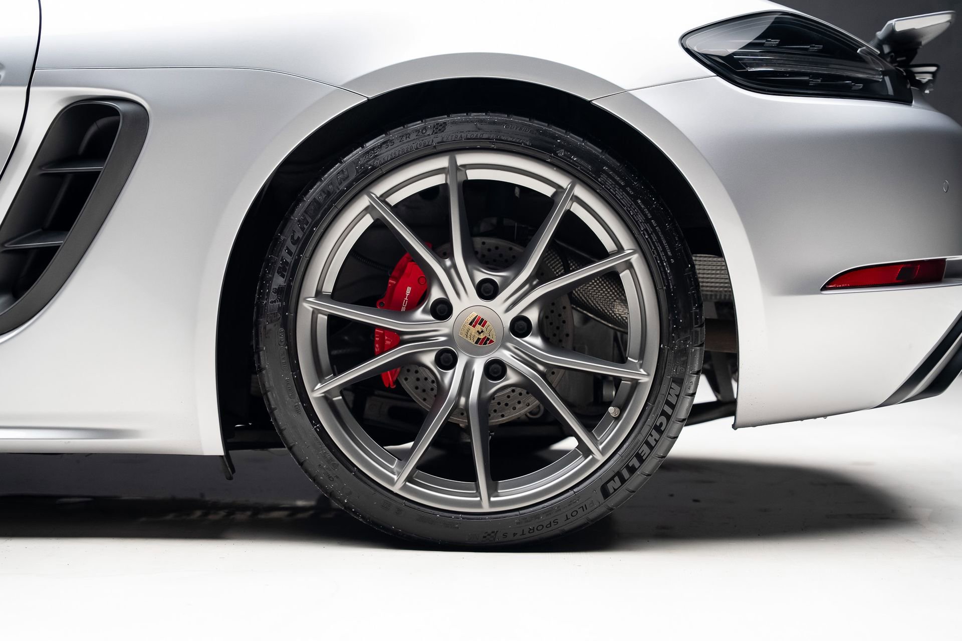 Used 2019 Porsche 718 Cayman GTS image 21