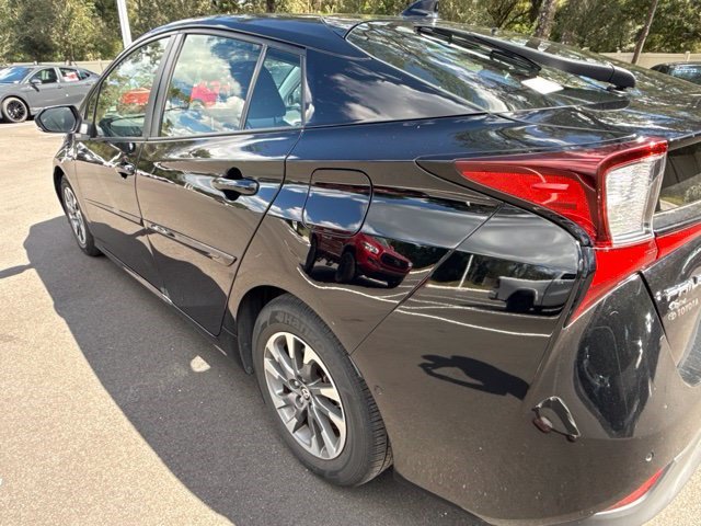 Certified 2021 Toyota Prius Limited w/ Premium Convenience Package FWD image 3