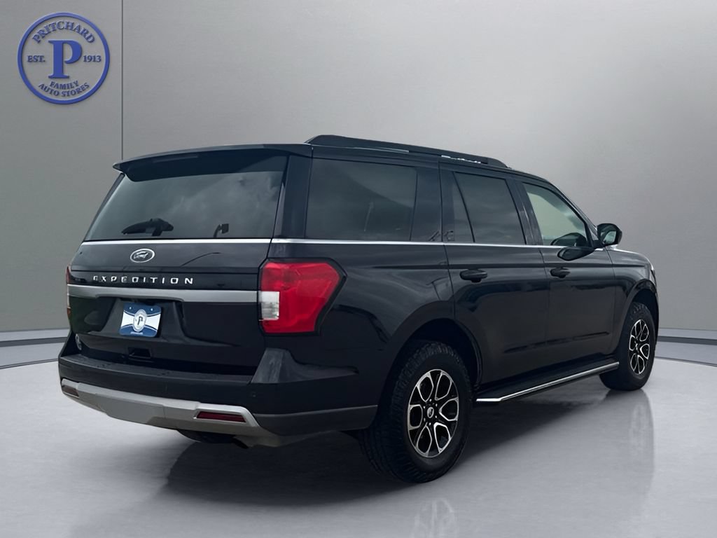 Used 2023 Ford Expedition XLT AWD/4WD image 7