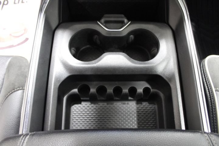 Used 2024 RAM 1500 Laramie AWD/4WD image 34