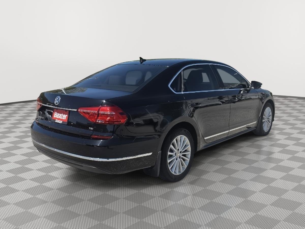 Used 2016 Volkswagen Passat 1.8T SE w/ Lighting Package (P06) FWD image 10