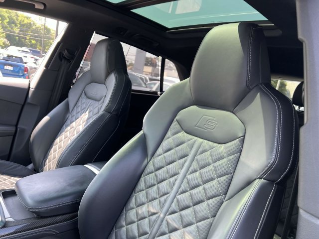 Used 2023 Audi SQ8 Premium Plus AWD/4WD image 8