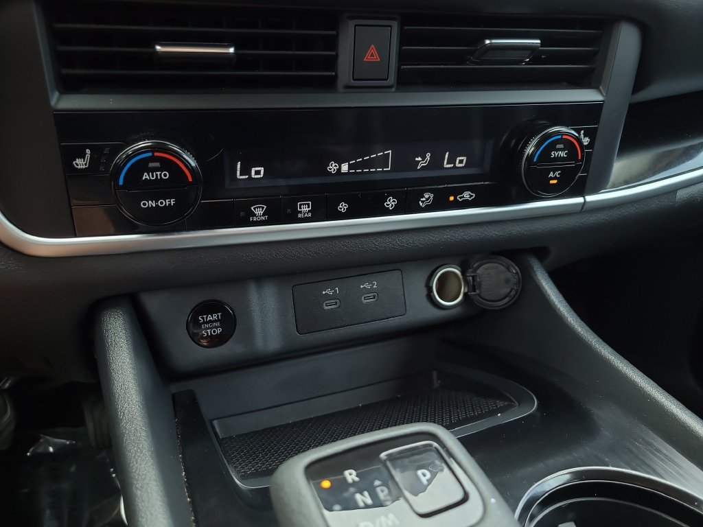 Certified 2025 Nissan Rogue SV AWD/4WD image 23