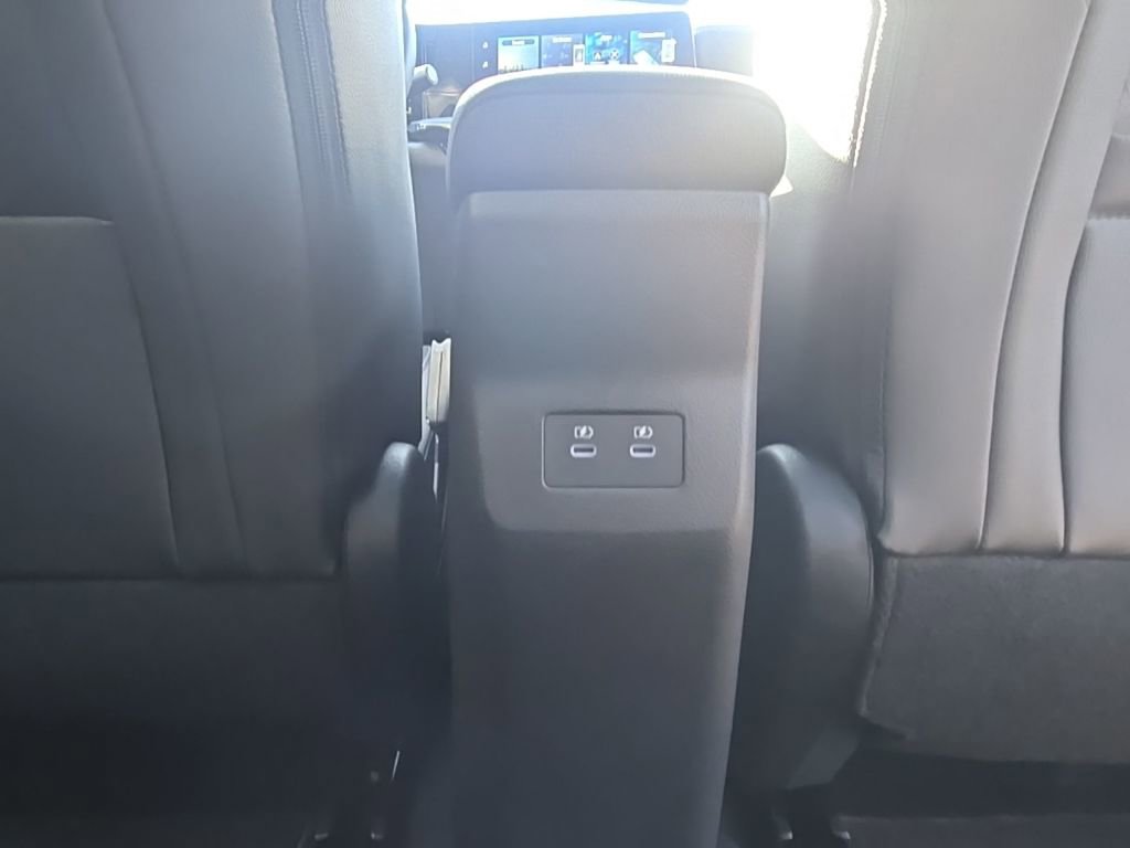 New 2026 Nissan Kicks SR w/ SR Premium Package image 29