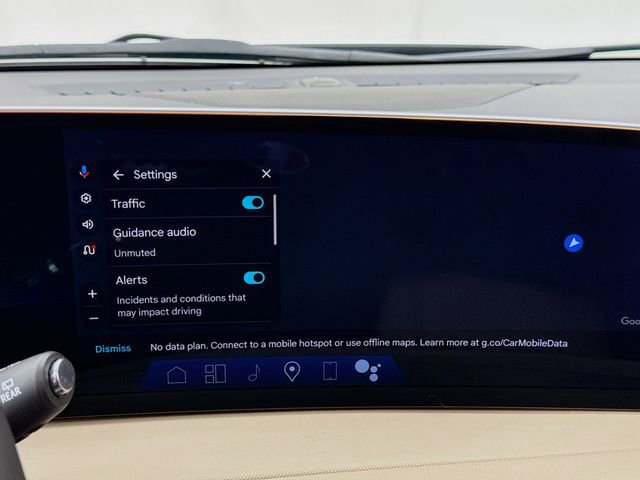 Used 2024 Cadillac XT4 Luxury w/ Cold Weather Package image 14