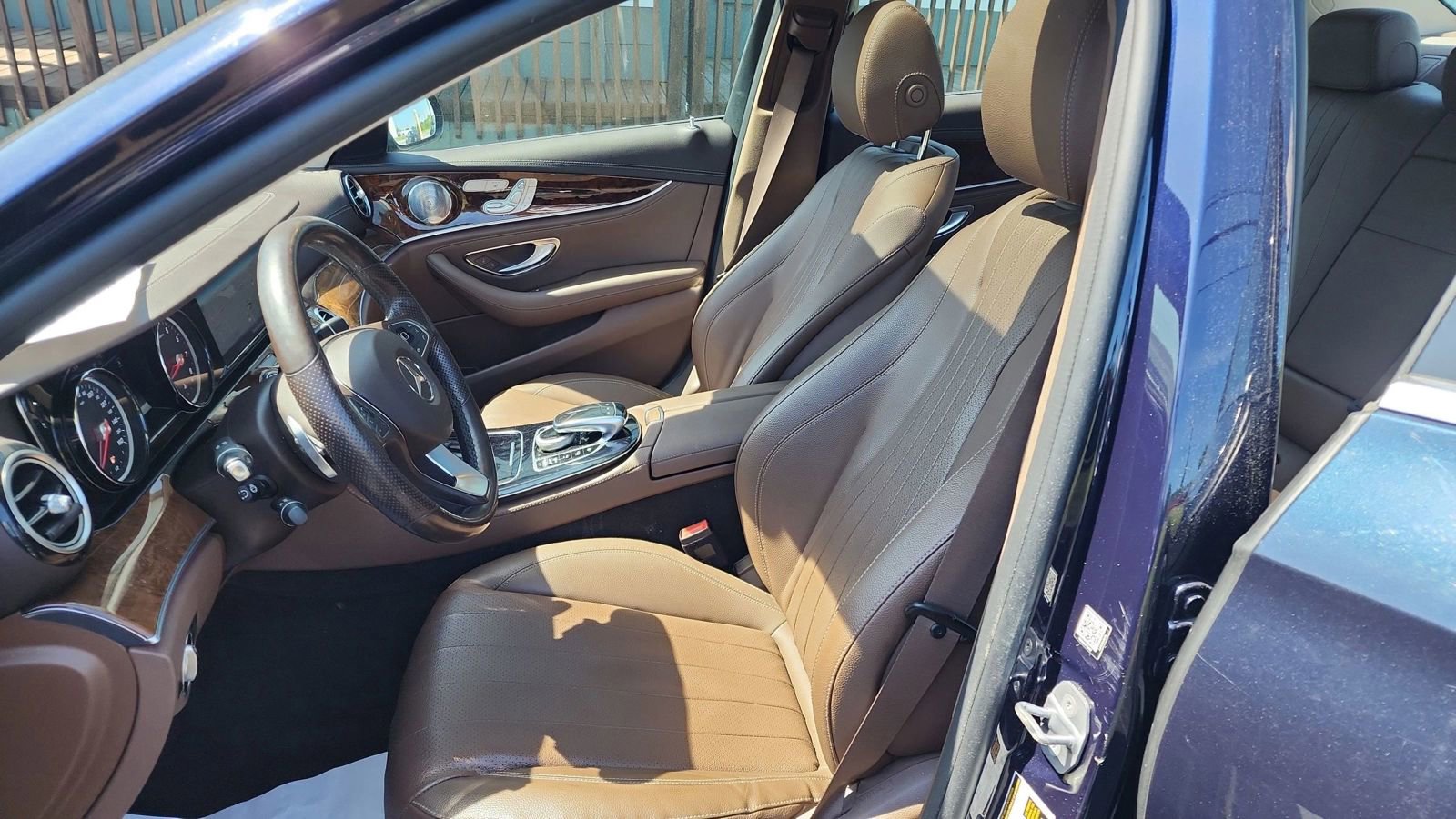 Used 2018 Mercedes-Benz E 300 E 300 4MATIC Sedan 4D image 15