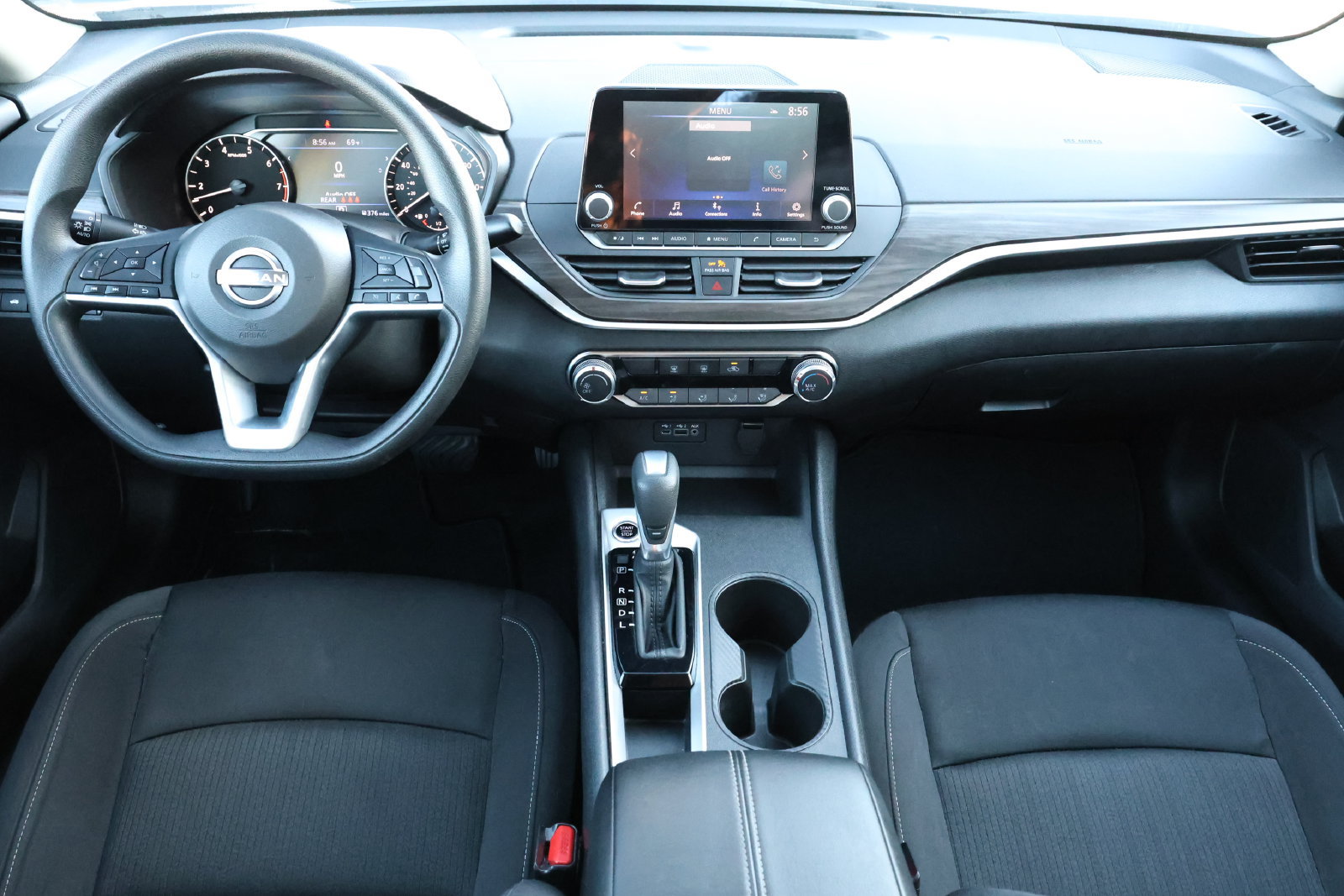 Used 2025 Nissan Altima 2.5 SV FWD image 2