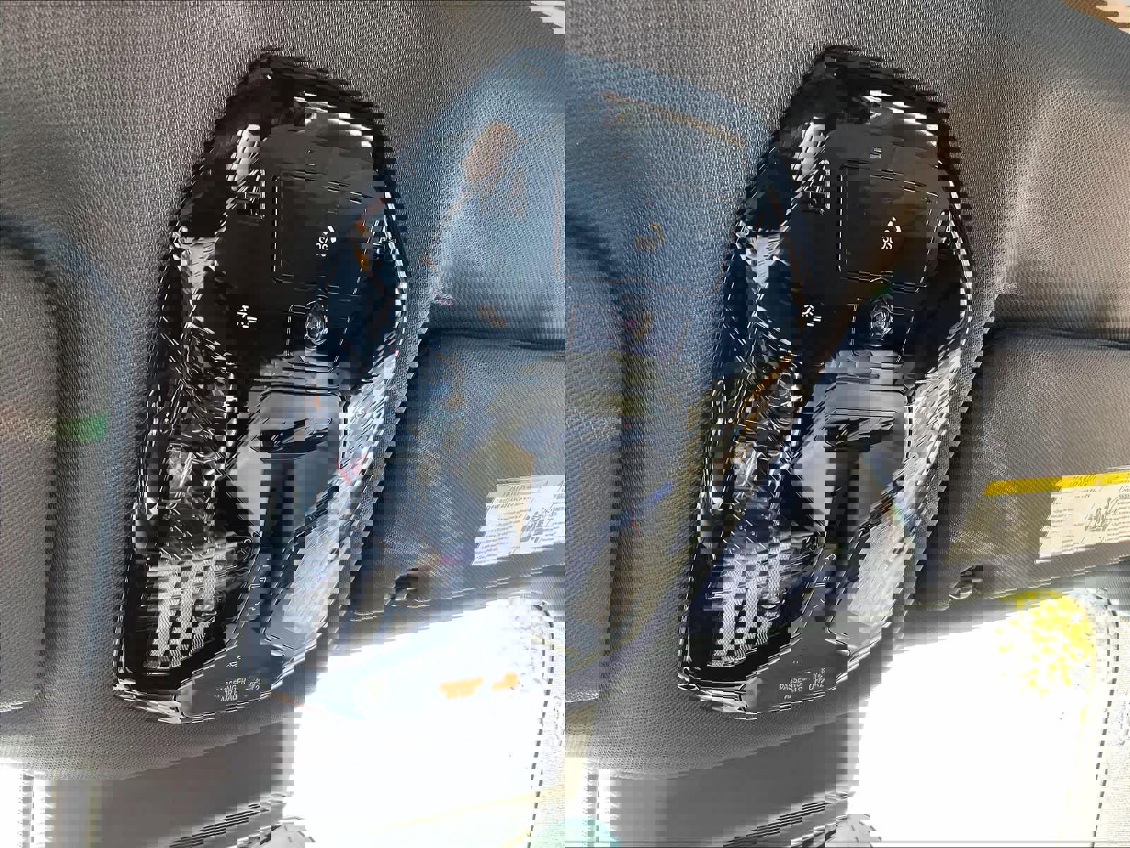 Used 2025 BMW 750e xDrive image 35