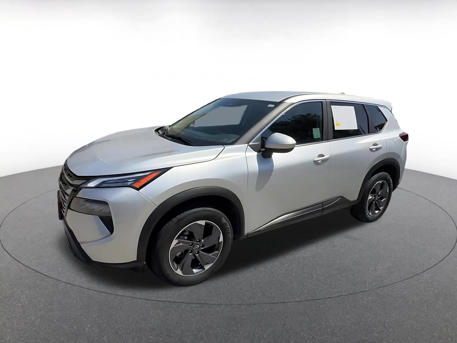 Used 2025 Nissan Rogue SV FWD image 8