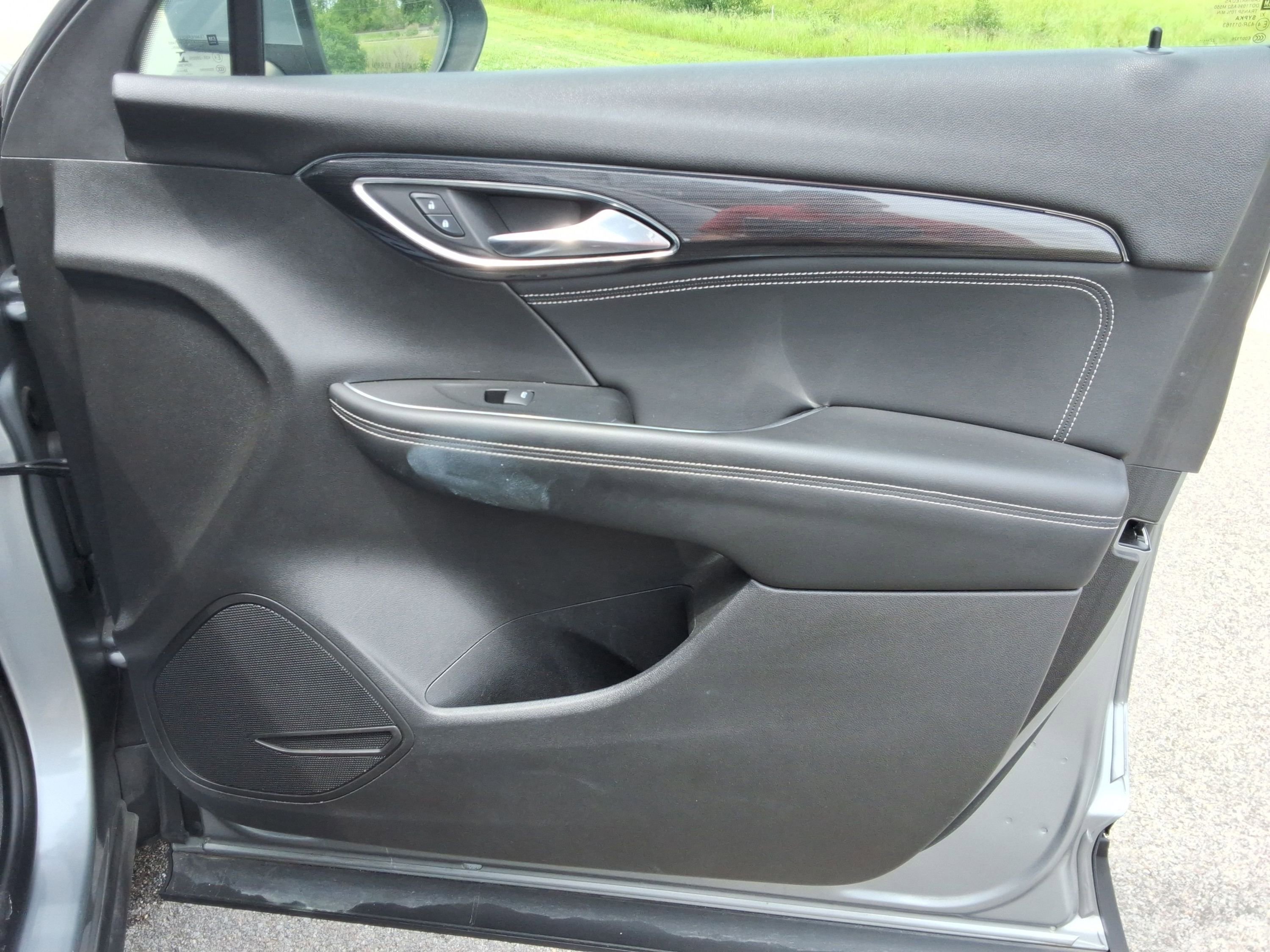 Used 2023 Buick Envision Essence FWD image 26