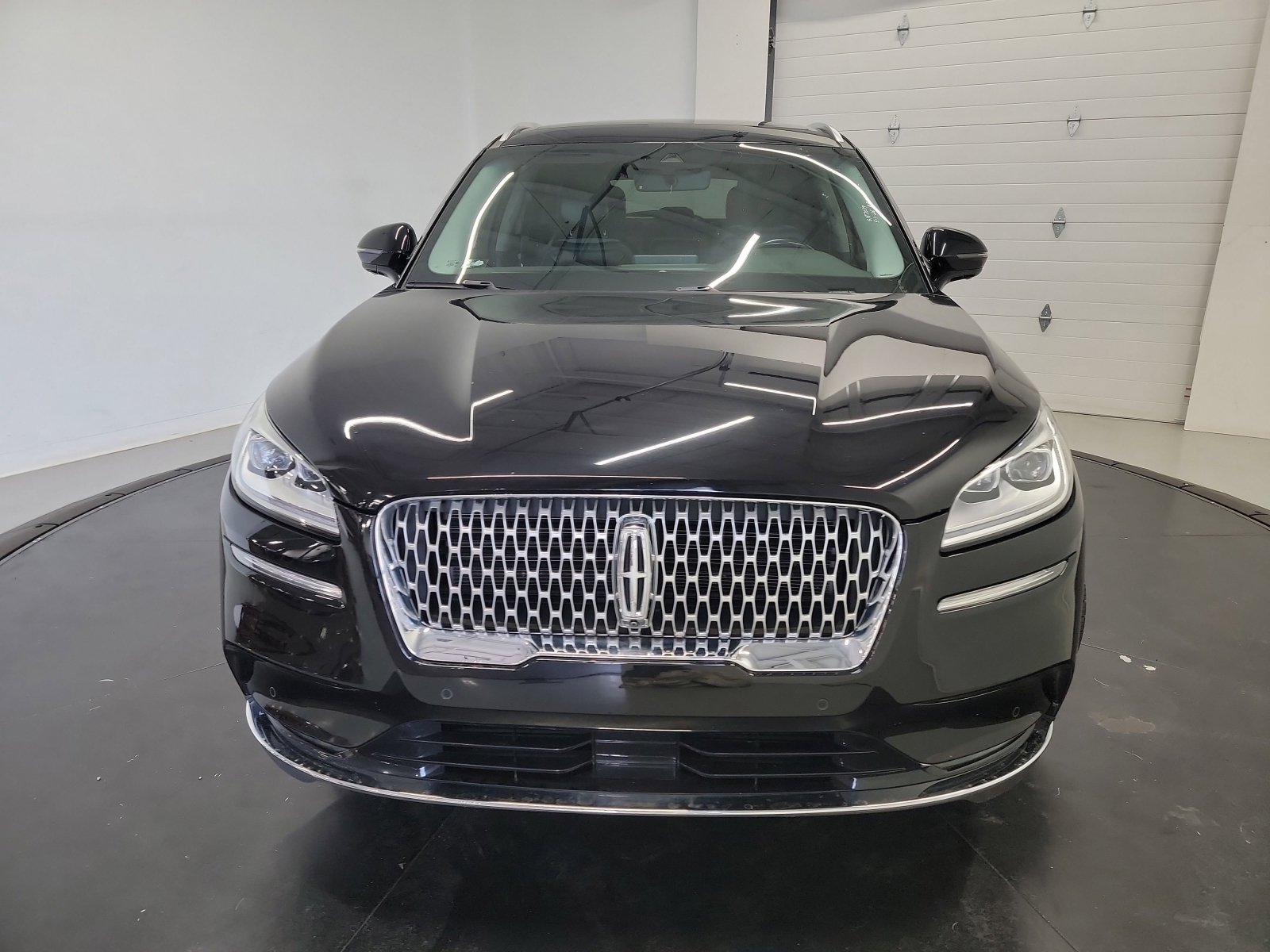 Used 2022 Lincoln Corsair Reserve w/ Equipment Group 201A AWD/4WD image 2