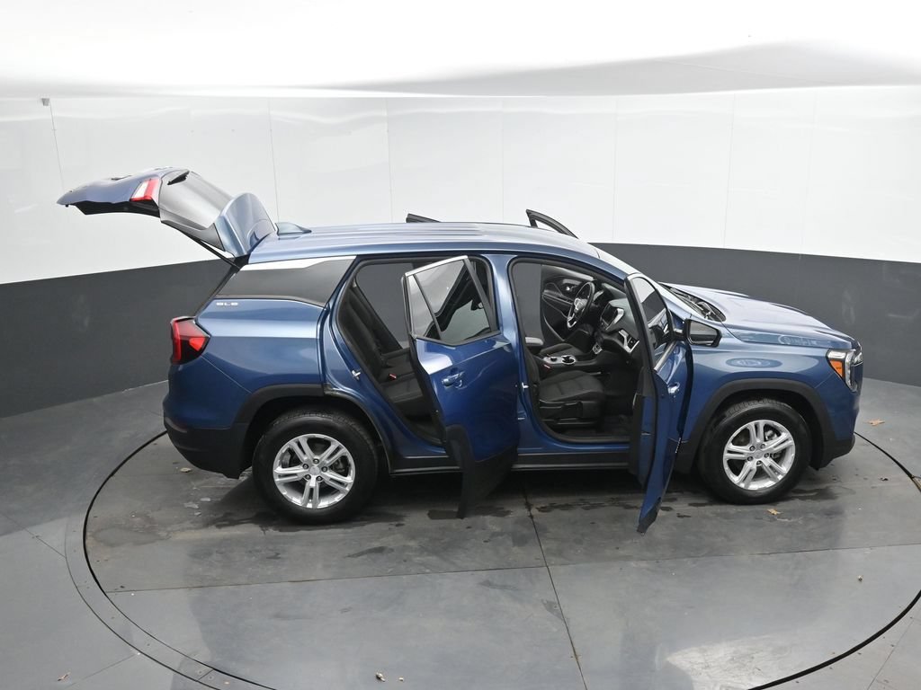 Used 2024 GMC Terrain SLE AWD/4WD image 54