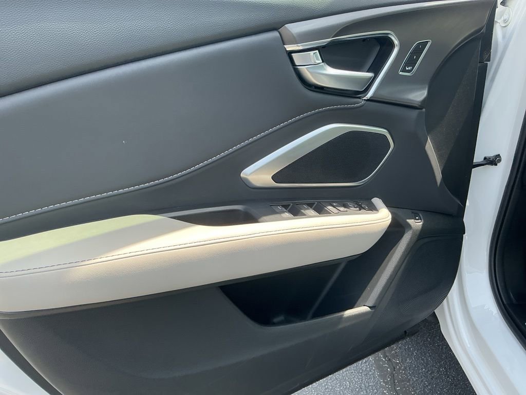 New 2026 Acura RDX SH-AWD image 9