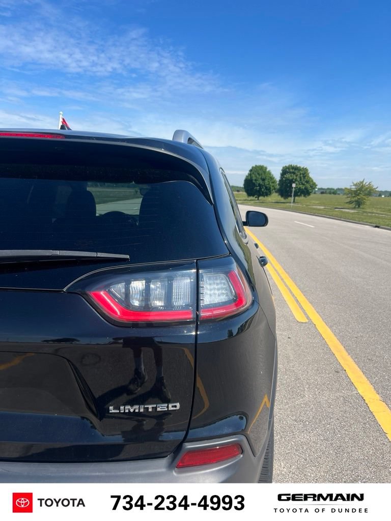 Used 2020 Jeep Cherokee Limited AWD/4WD image 17