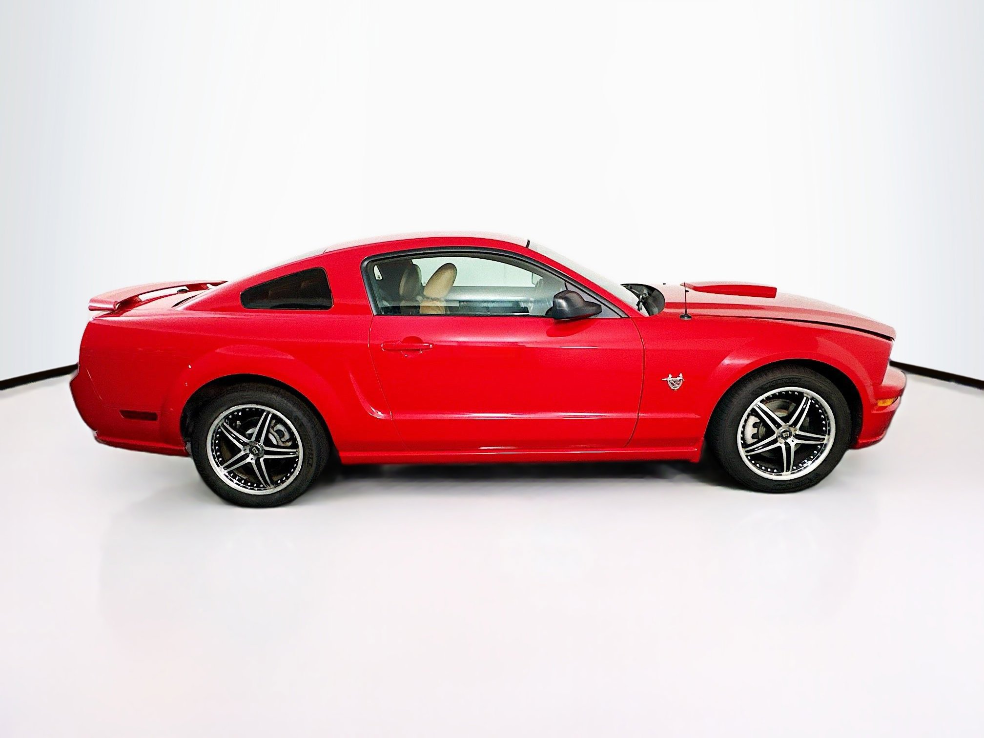 Used 2009 Ford Mustang GT Premium image 10