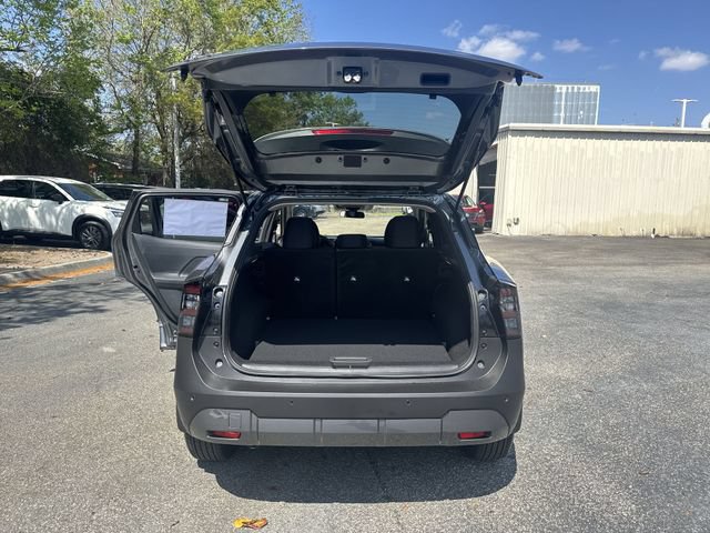 New 2026 Nissan Kicks SV w/ Charging Package FWD image 12