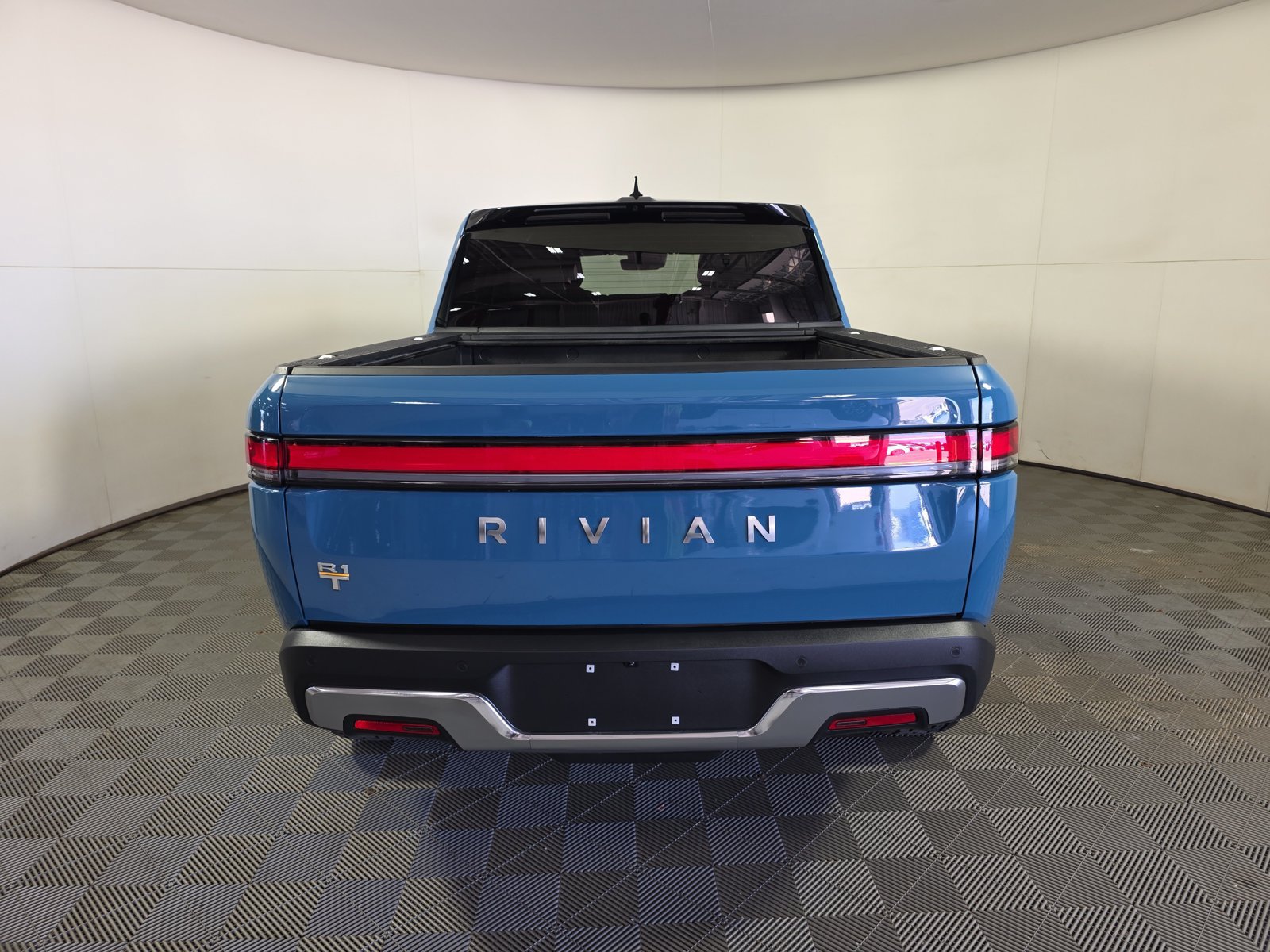Used 2022 Rivian R1T Launch Edition AWD/4WD image 4