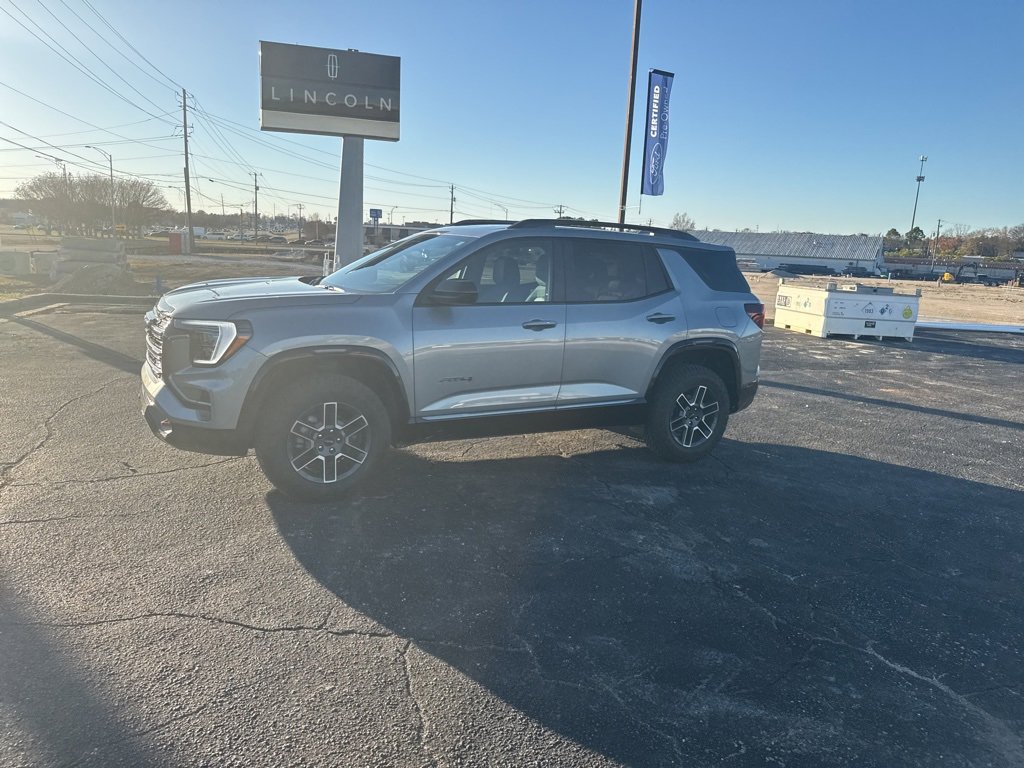 Used 2026 GMC Terrain AT4 image 8