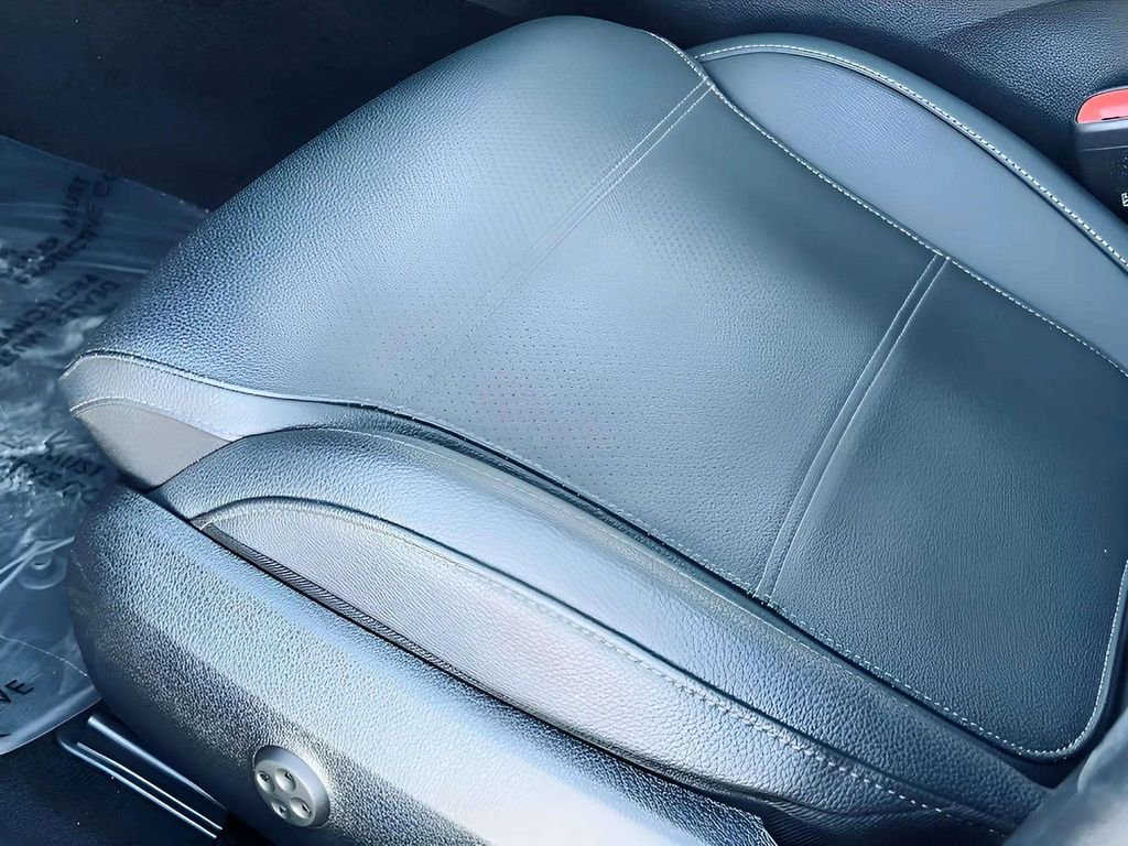 Used 2024 Mercedes-Benz C 300 4MATIC Sedan image 19