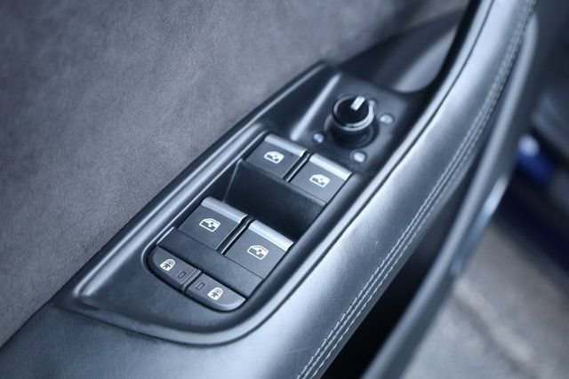 Used 2020 Audi Q8 Prestige w/ Prestige Package image 15