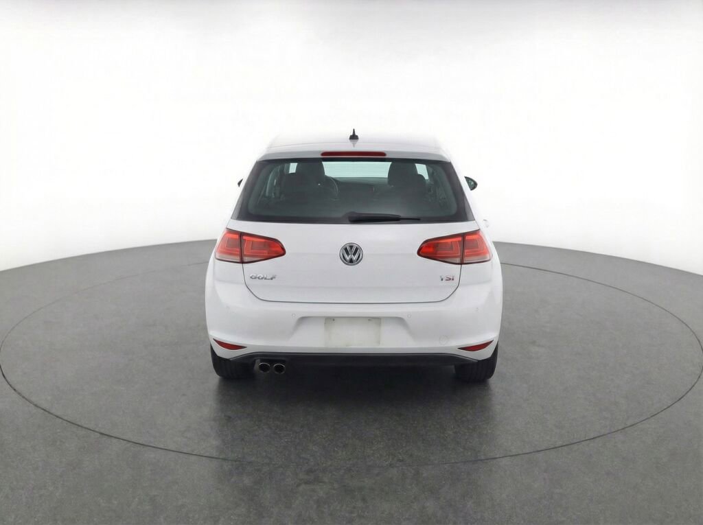 Used 2017 Volkswagen Golf S image 39