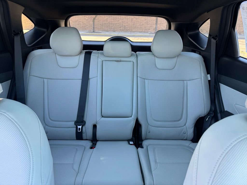 New 2026 Hyundai Tucson Limited image 21