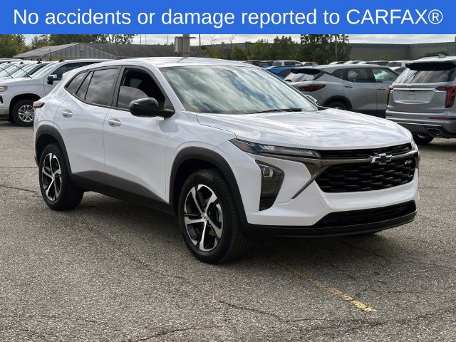 Certified 2024 Chevrolet Trax RS w/ Driver Confidence Package FWD image 8
