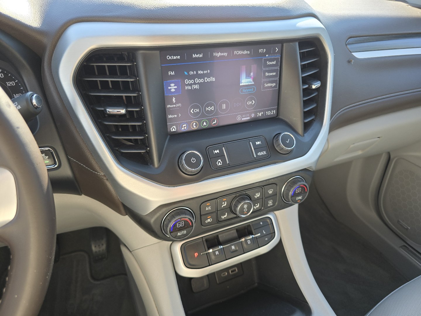 Certified 2023 GMC Acadia SLT AWD/4WD image 36