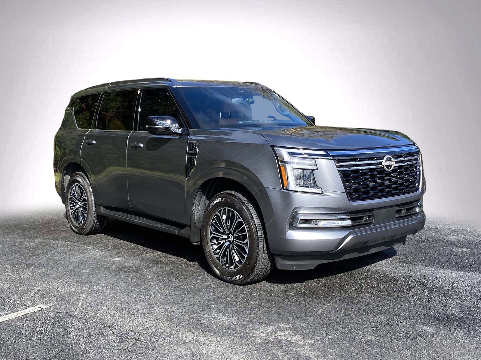 Used 2025 Nissan Armada SL image 2