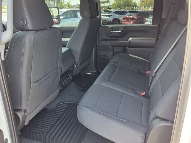 Used 2024 Chevrolet Silverado 2500 Custom w/ Custom Value Package image 11