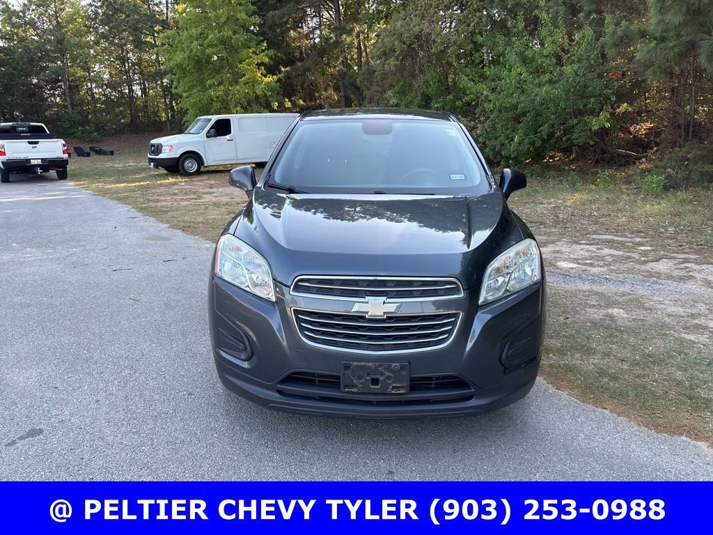 Used 2016 Chevrolet Trax LS image 2