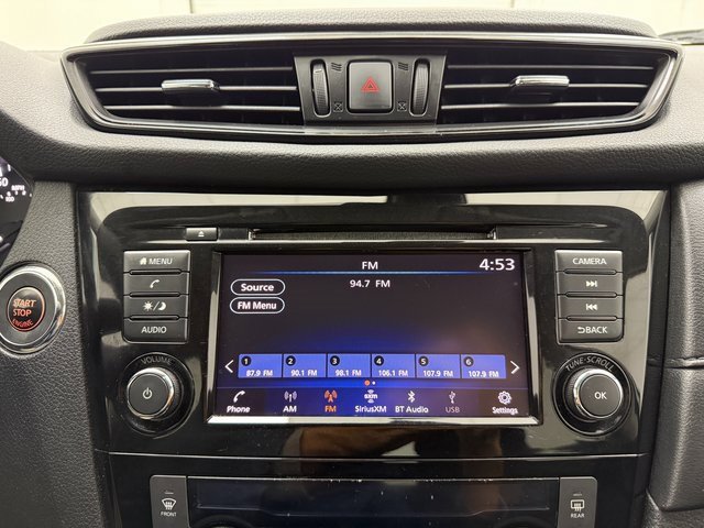 Used 2019 Nissan Rogue SV image 16