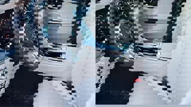 Certified 2025 Mercedes-Benz C 300 4MATIC Sedan image 18