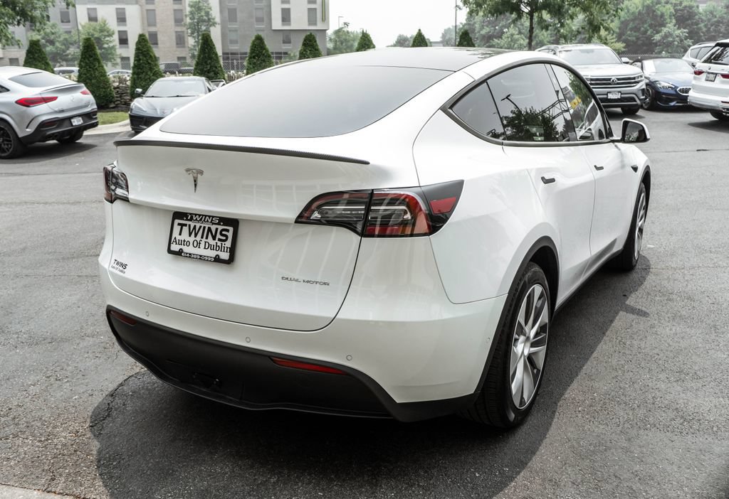 Used 2020 Tesla Model Y Long Range AWD/4WD image 30