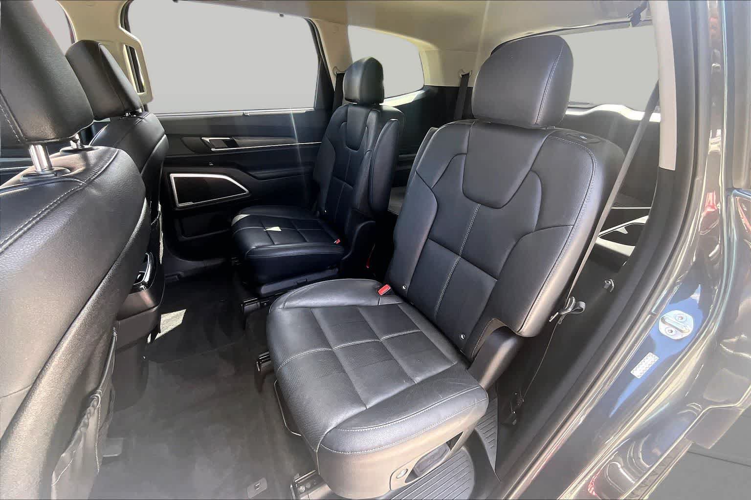 Used 2021 Kia Telluride EX w/ EX Premium Package AWD/4WD image 35