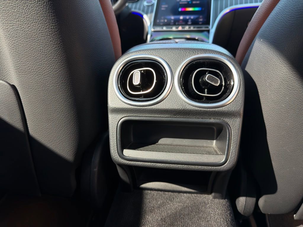 Used 2023 Mercedes-Benz C 300 Sedan image 38