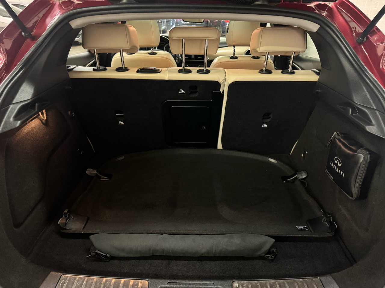 Used 2018 INFINITI QX30 Premium w/ Navigation Package image 24