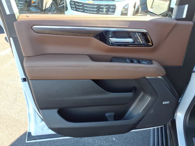 New 2027 Chevrolet Suburban High Country AWD/4WD image 12