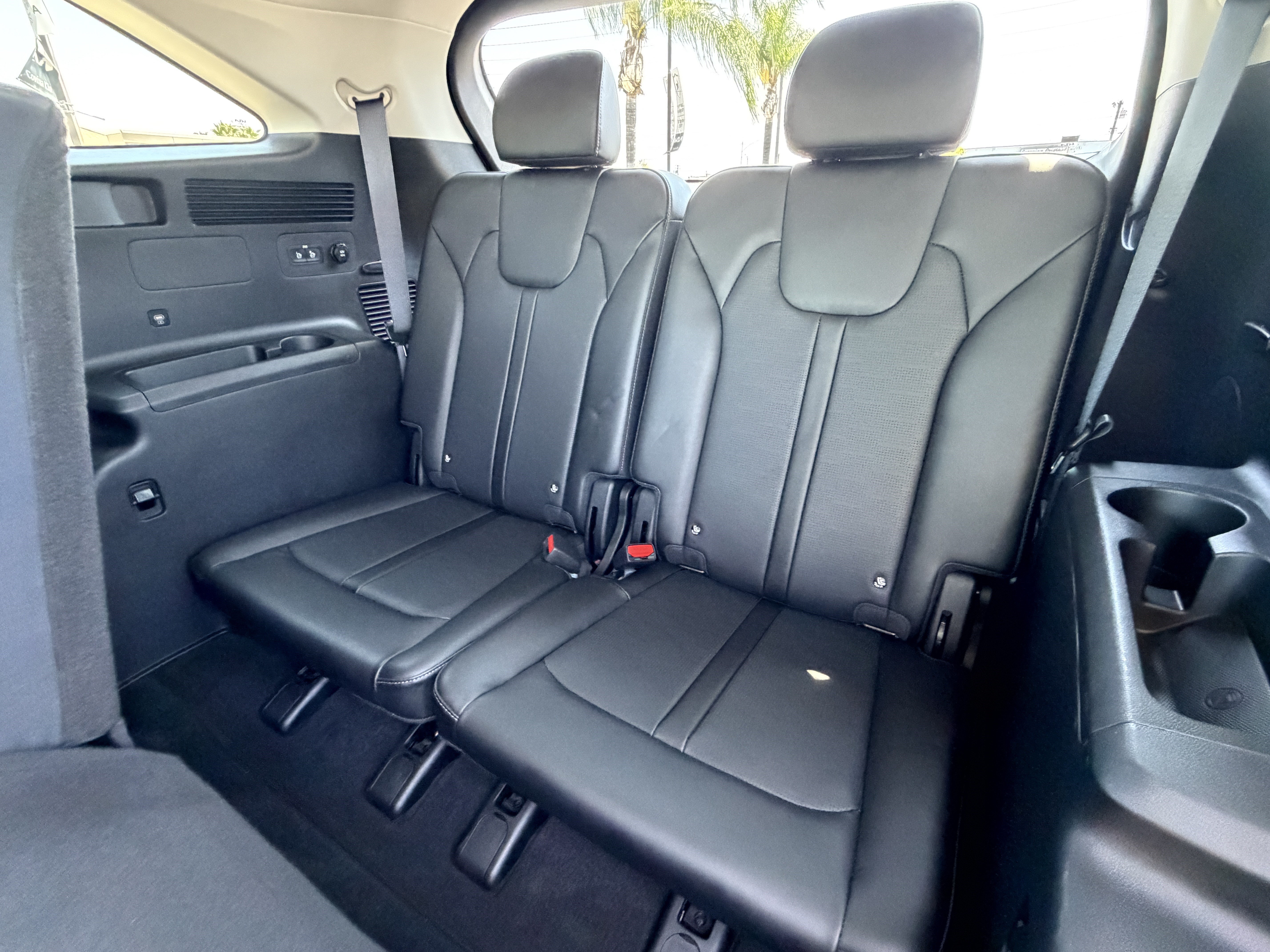 Certified 2025 Kia Sorento S w/ Panoramic Sunroof Package FWD image 29