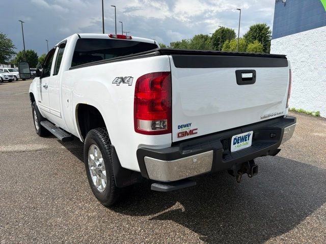 Used 2011 GMC Sierra 2500 SLT w/ SLT Convenience Package AWD/4WD image 3