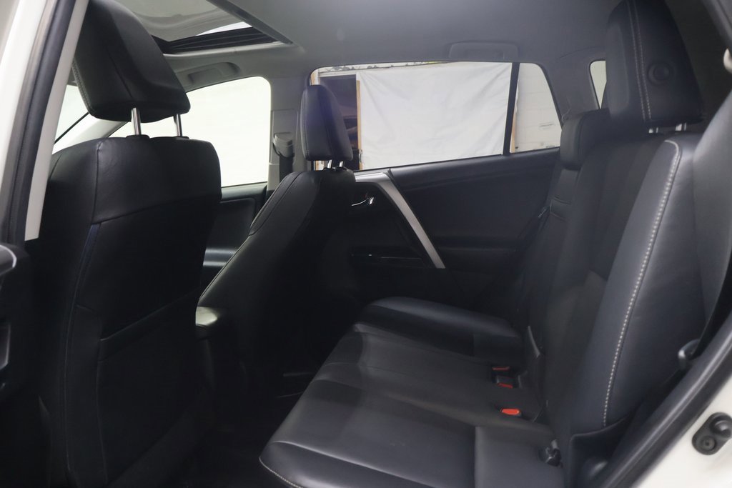 Used 2016 Toyota RAV4 Limited image 14