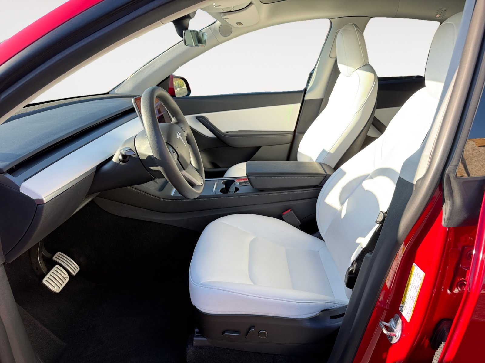 Used 2022 Tesla Model Y Performance image 10