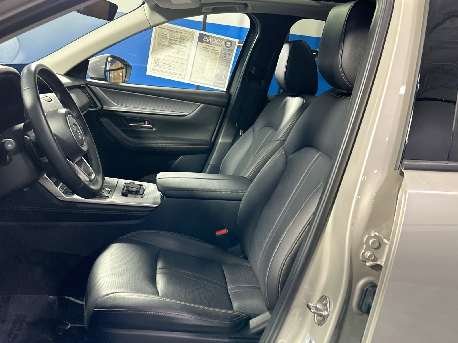 Used 2024 MAZDA CX-90 Plug-In Hybrid w/ Premium Pkg image 10