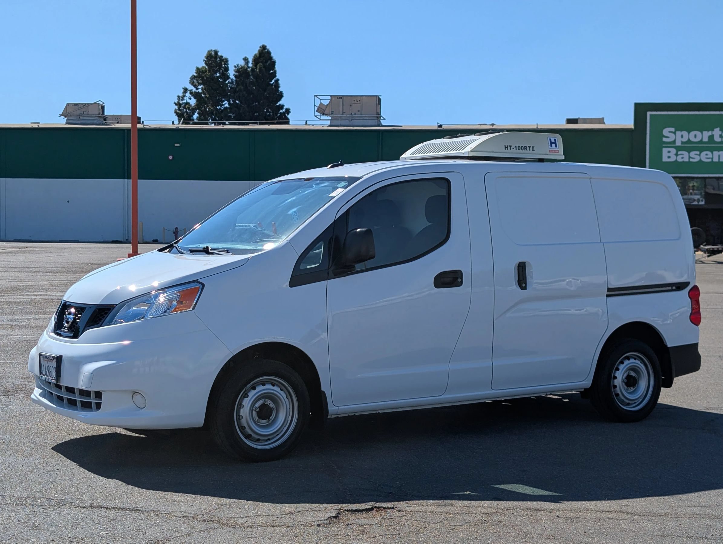 Used 2021 Nissan NV200 S FWD image 3